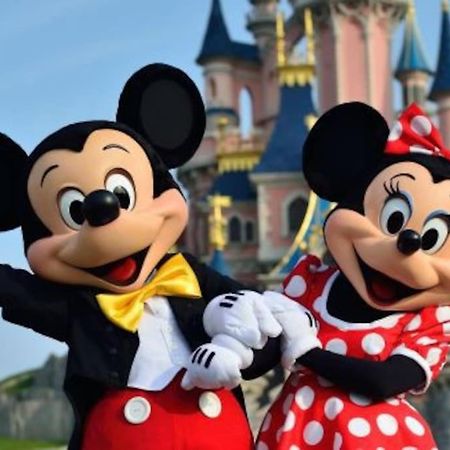 Studio Proche Disney Et Paris نْوازي لو جْرا المظهر الخارجي الصورة